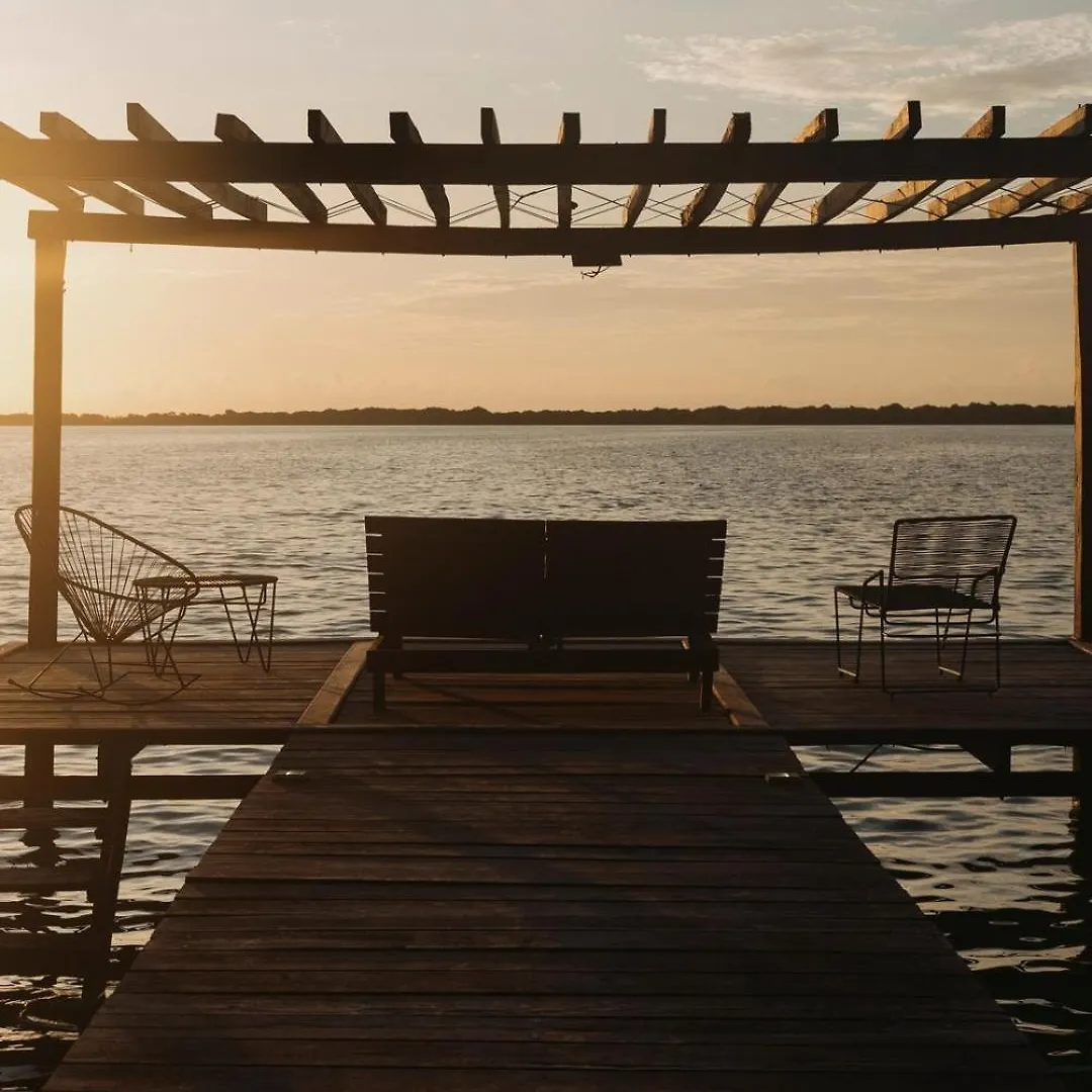 7BR Beautiful Waterfront Villa - Perfect Getaway Calderitas