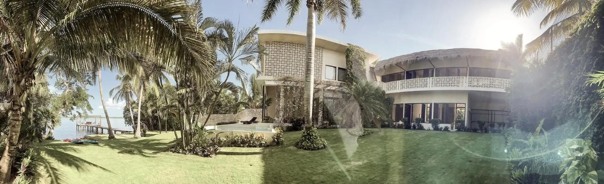 7BR Beautiful Waterfront Villa - Perfect Getaway Calderitas
