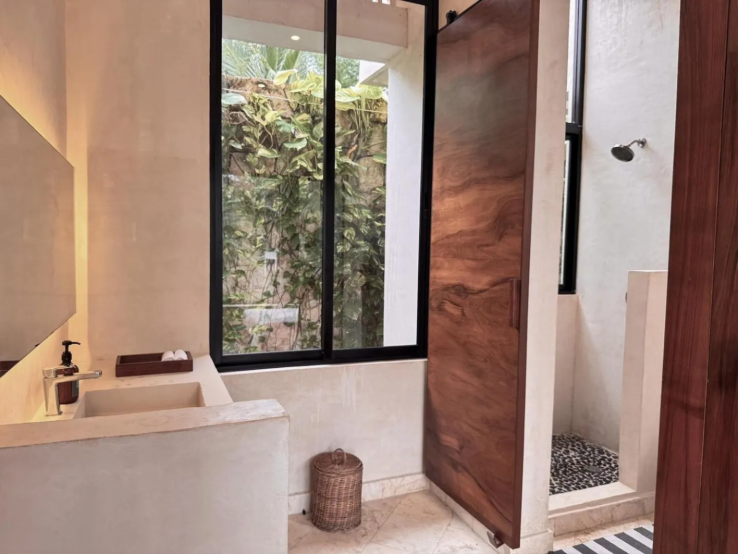 7BR Beautiful Waterfront Villa - Perfect Getaway Calderitas 0*,  المكسيك