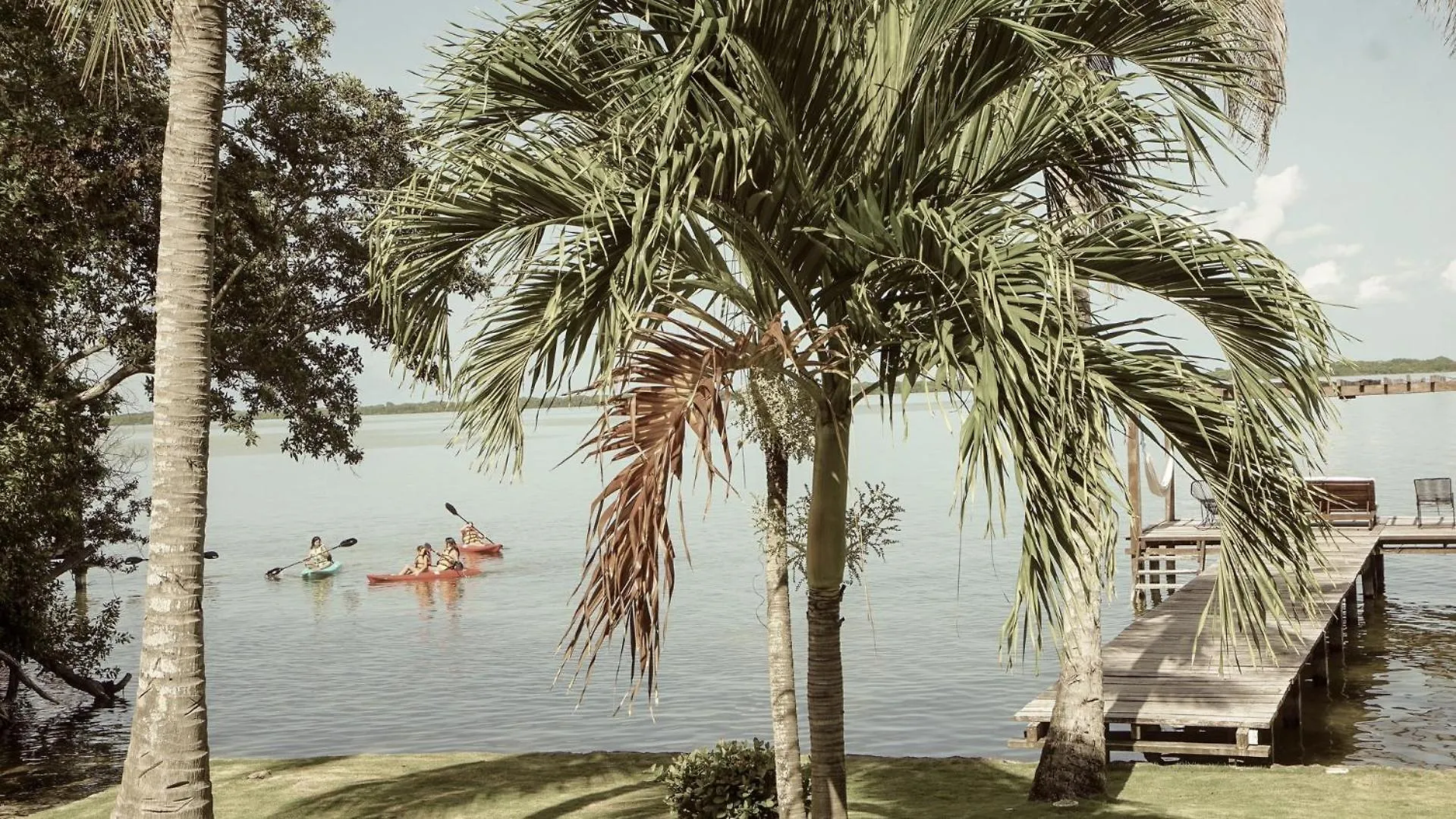 7BR Beautiful Waterfront Villa - Perfect Getaway Calderitas