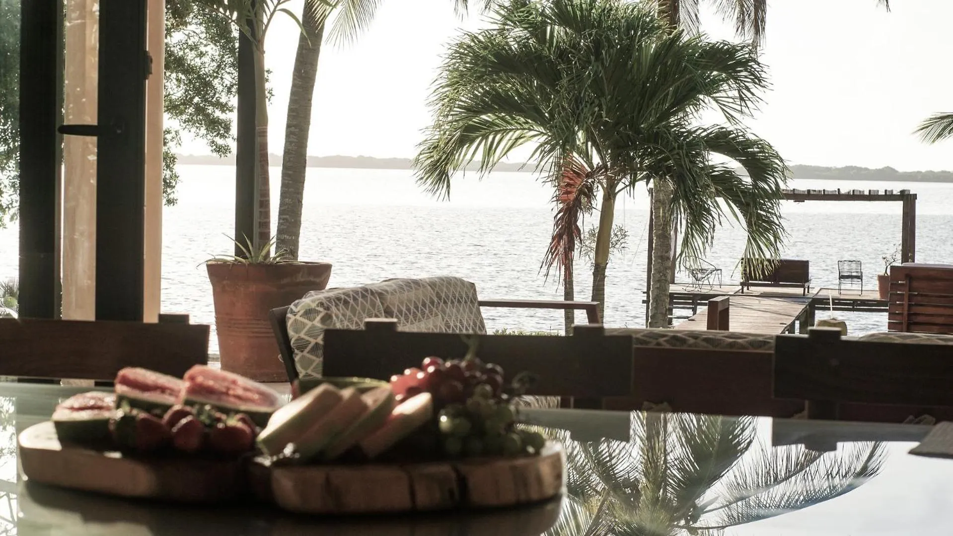 7BR Beautiful Waterfront Villa - Perfect Getaway Calderitas