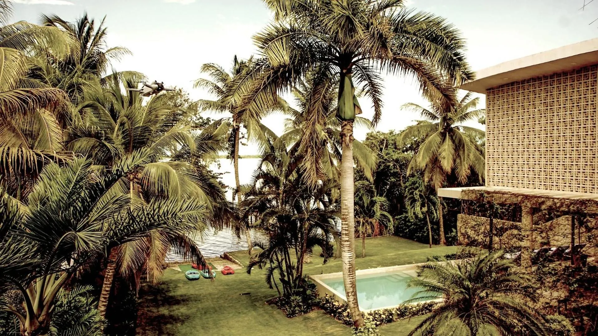 7BR Beautiful Waterfront Villa - Perfect Getaway Calderitas